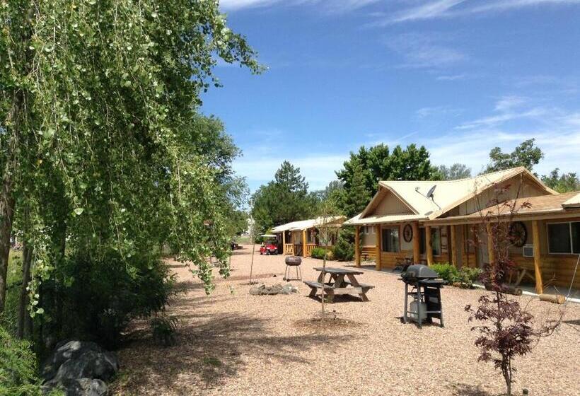 Студия Deluxe, Rainbows End Fishing Resort