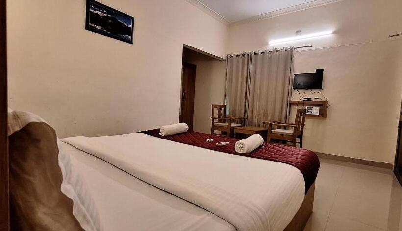 Номер Deluxe, Athirappilly Budget Villa