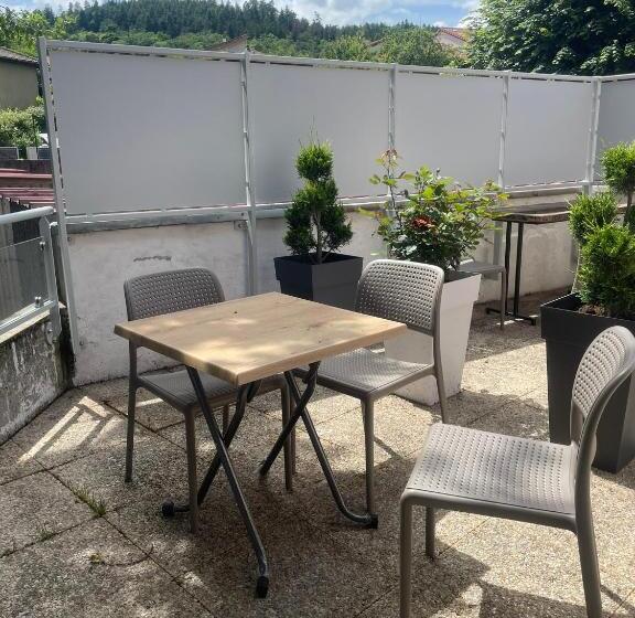 Номер Стандарт с Террасой, Hôtel Les Jardins De Saulzet