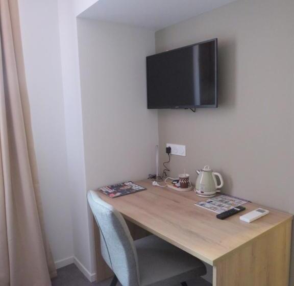 Номер Стандарт, Hôtel Les Jardins De Saulzet