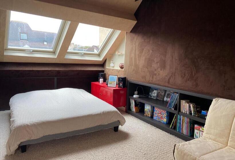 اتاق استاندارد, La Chambre De Mathilde