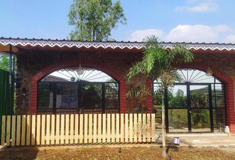 Четырехместный номер Премиум, Sam S Country Ranch
