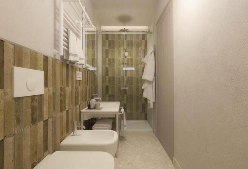 Quarto Estandar, Ll Crinale Village