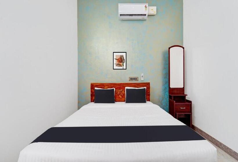 三人经典房间, Oyo Hotel Kailasa