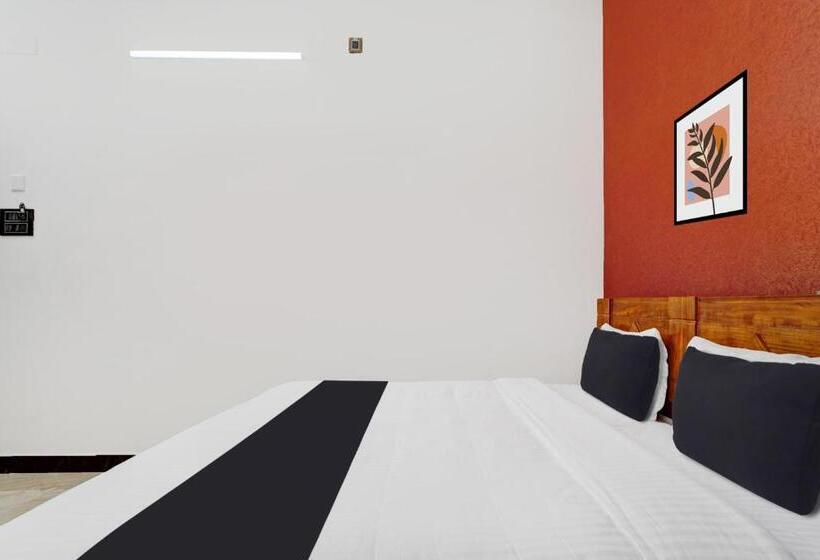三人经典房间, Oyo Hotel Kailasa