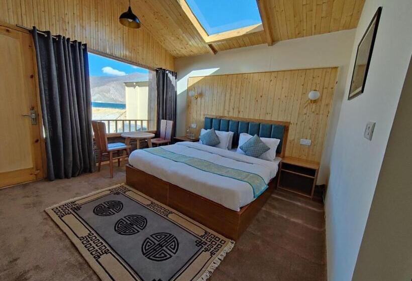 标准间带湖景, Rangjon Resort