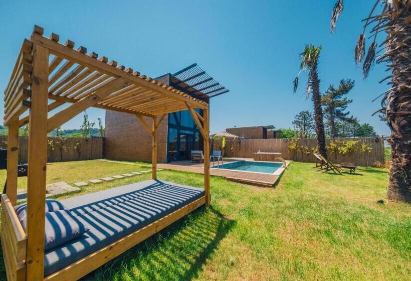 Номер Стандарт Вид на Озеро, Stay In Sapanca