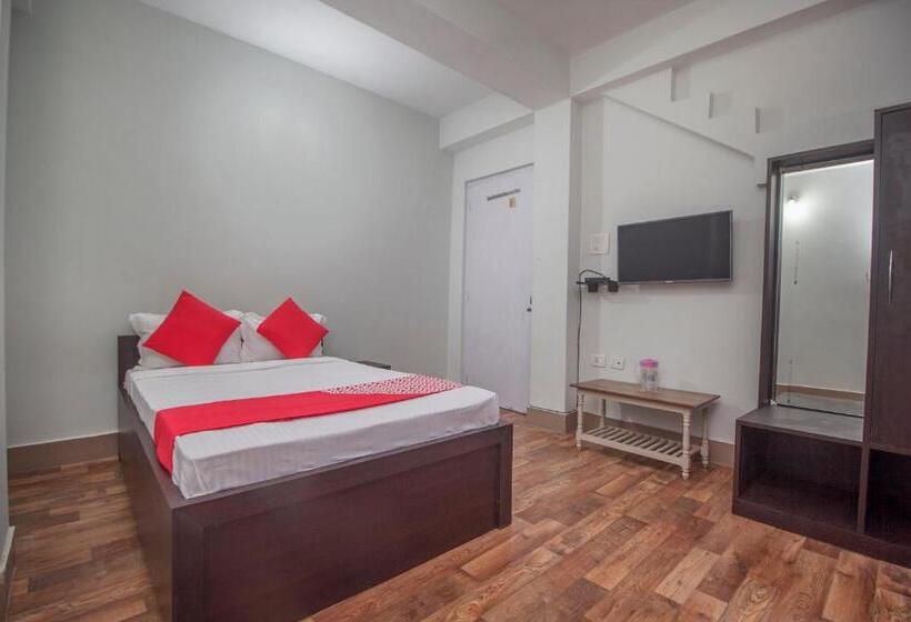 Трехместный Номер Классика, O 35610 Hotel Shayabong