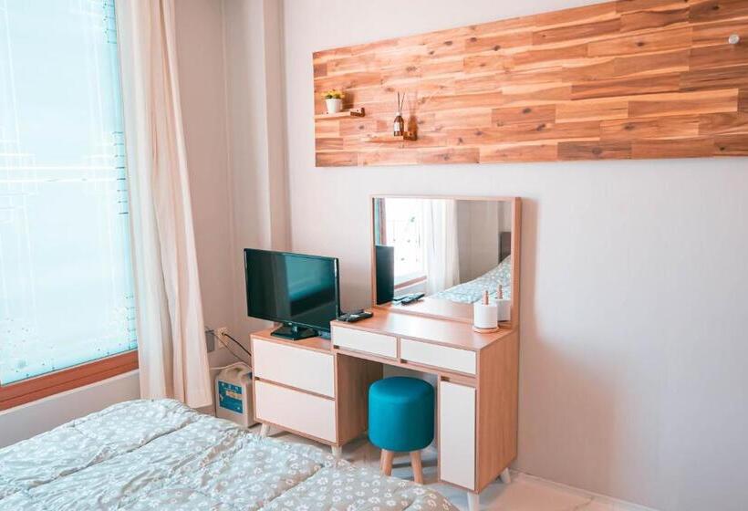 غرفة قياسية, Gangneung Hostel