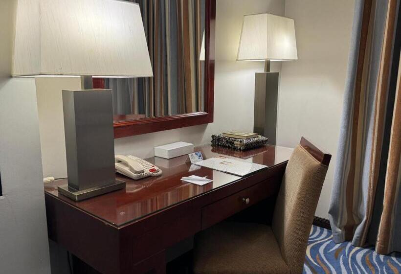 Студия Стандарт Вид на Город, Al Safwah Hotel Third Tower 3
