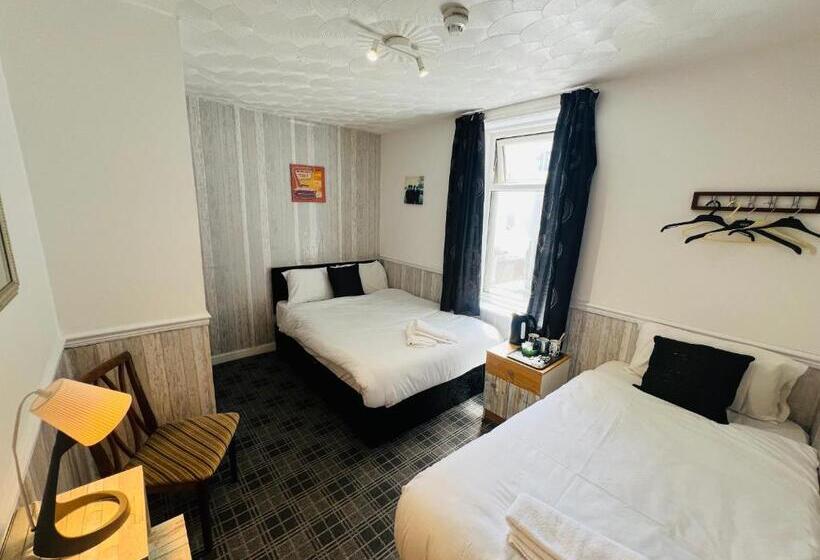 Quarto Triplo Estandar, Tower Central Hotel Albert Road