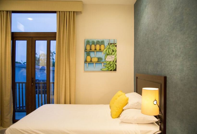Deluxe Zimmer, Presidente Las Tablas
