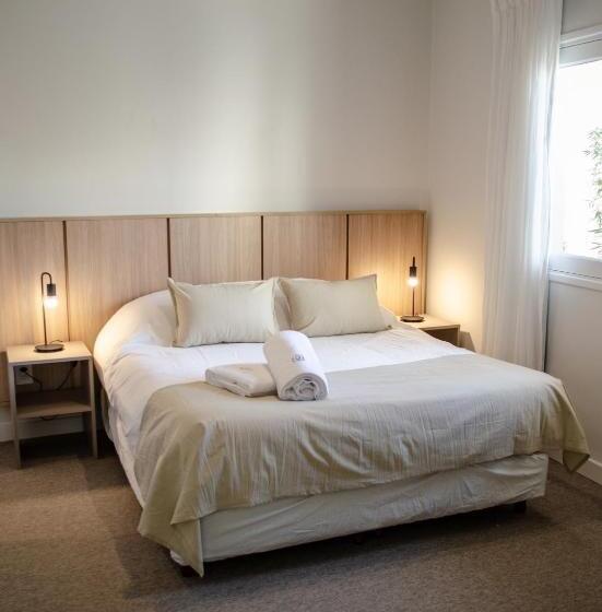 اتاق ساده سه نفره, W&h Casa De Huéspedes