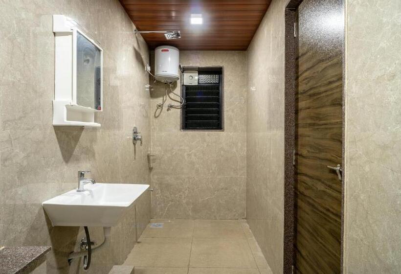 חדר סטנדרט לשלושה, Rajgaurav Lodging