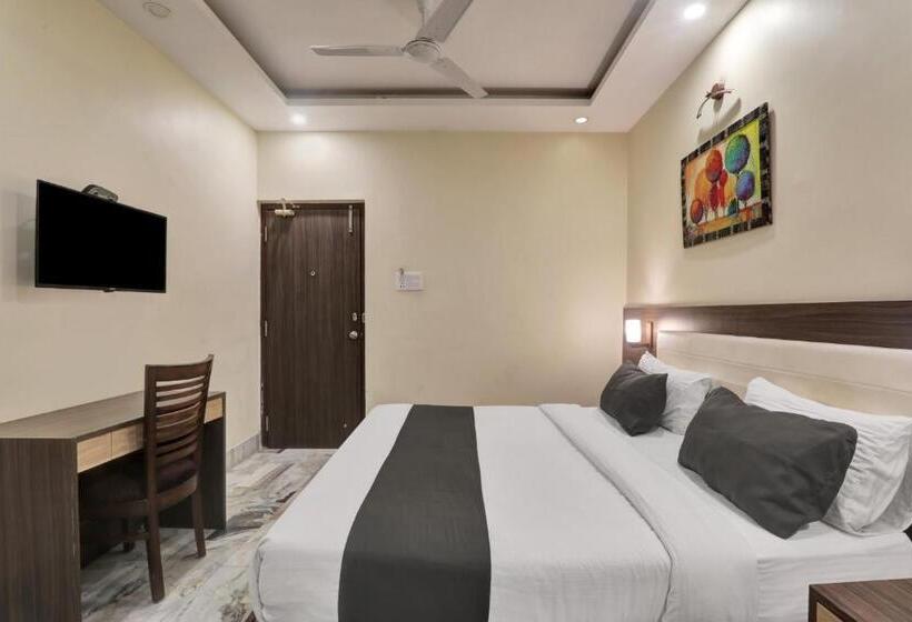 Трехместный Номер Комфорт, Super Townhouse Kankarbagh Formerly Kunwar Alcajars