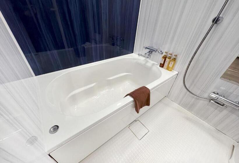 Трехместный Номер Deluxe, Re Hotel 梅田