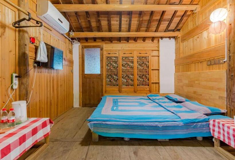 Номер Стандарт Вид на Сад, Xidi Kunlun International Hostel