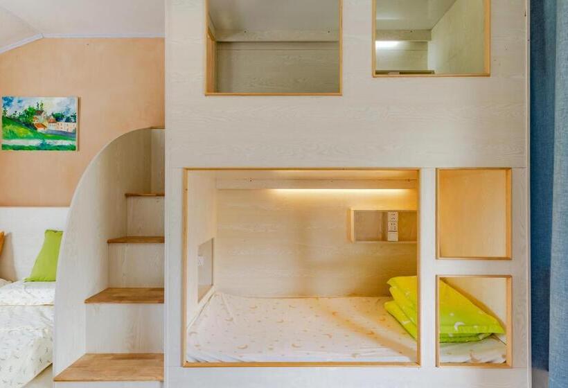 Семейный Номер, Xidi Kunlun International Hostel