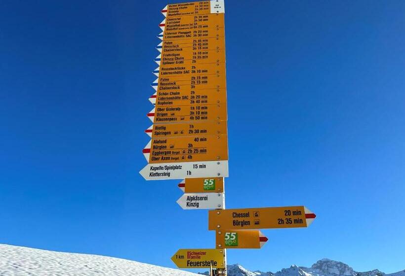 带3个卧室的公寓, Alphotel Biel Kinzig   Access By Cable Car Only!