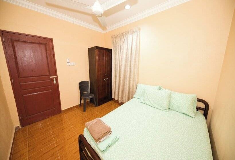 Апартаменты 3 Спальни, Oyo 91004 Homestay Masjid At Taqwa