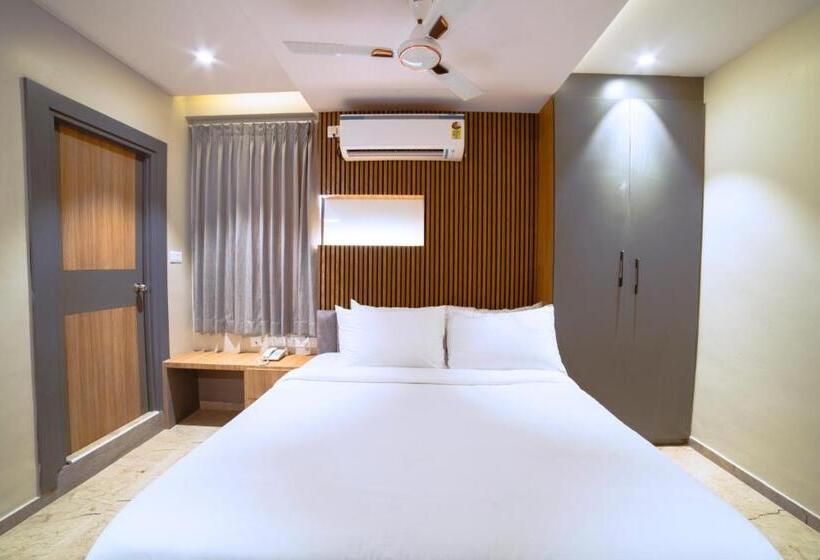 Номер Deluxe, Oviya Hotels