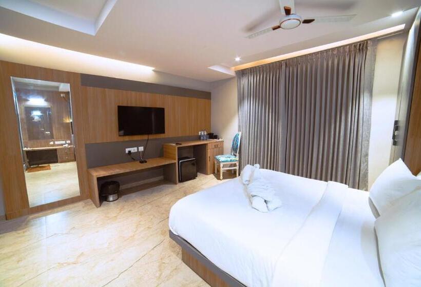 Люкс, Oviya Hotels