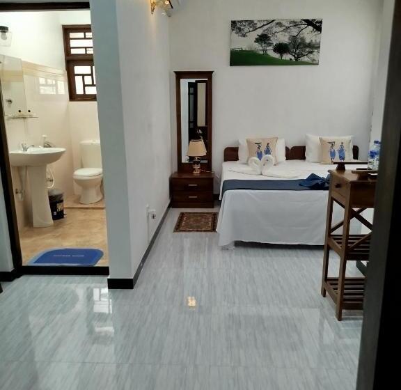 豪华房间, Cosy White Palace