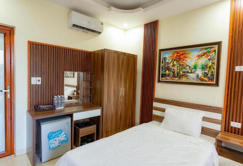 اتاق استاندارد سه تخته با چشم‌انداز استخر, Tam Coc Phoenix Hotel & Resort