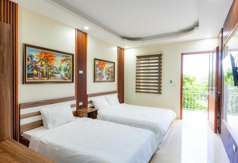 اتاق استاندارد سه تخته با چشم‌انداز استخر, Tam Coc Phoenix Hotel & Resort