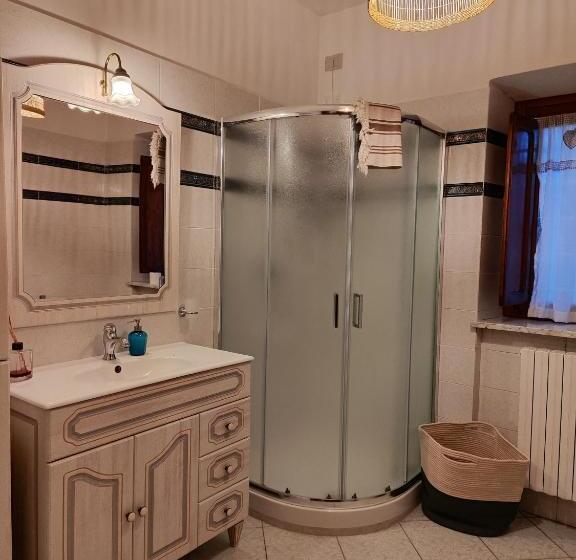 اتاق استاندارد یک نفره, B&b Toringo