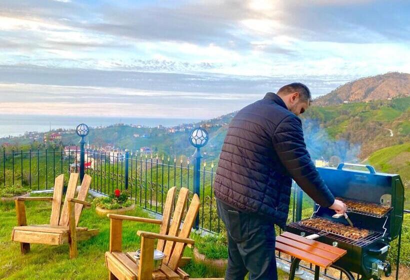 اتاق استاندارد چهارنفره با بالکن, Seyregah Dağ Evi