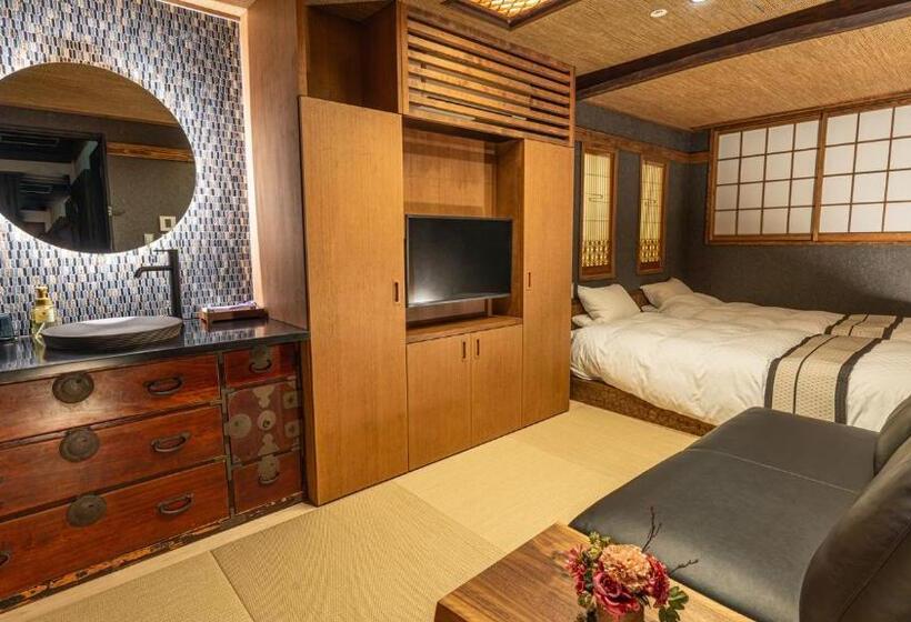 Номер Стандарт, 京都の宿 ぎをんの月