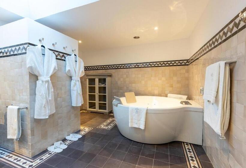 Номер Deluxe, Casablu   An Andalusian Boutique