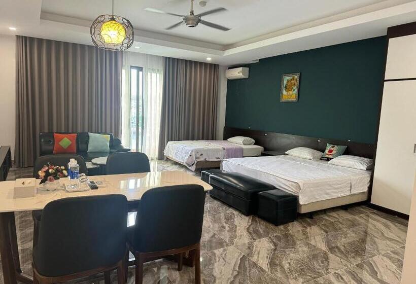 اتاق خانوادگی, Anson Condotel