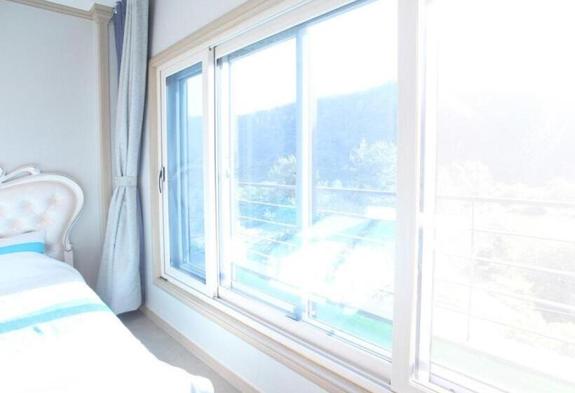 Семейный Номер, Hongcheon Daol Pension