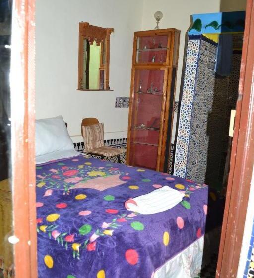 اتاق استاندارد, Logement Escale Chez L Habitant