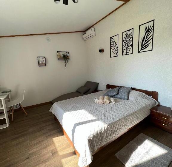 Семейный Номер, Green House Gribovka
