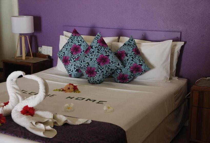 اتاق خانوادگی با چشم‌انداز باغ, Belo Vula Island Resort Limited