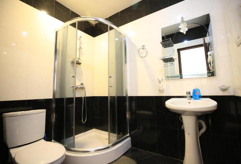 Трехместный Номер Deluxe, Jermuk Ani