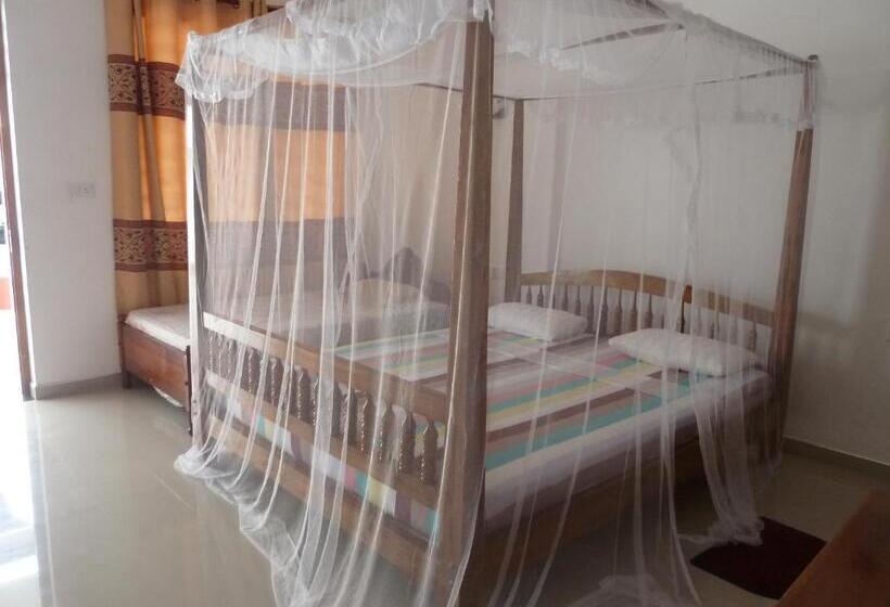 Номер Стандарт Трехместный, Samaru Beach House