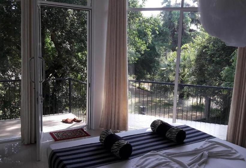 اتاق لوکس, Sudunelum Holiday Resort