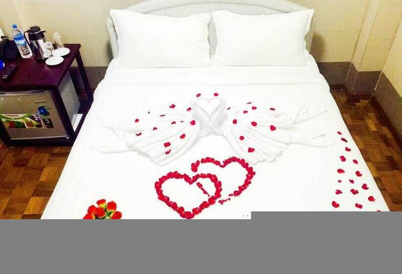اتاق استاندارد, Pandora Motel