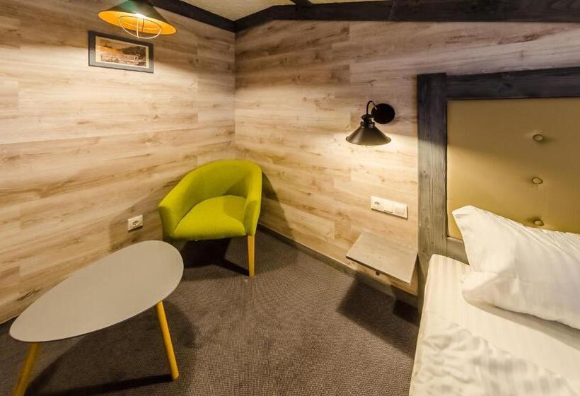 标准三人间, Chalet Crepdechine