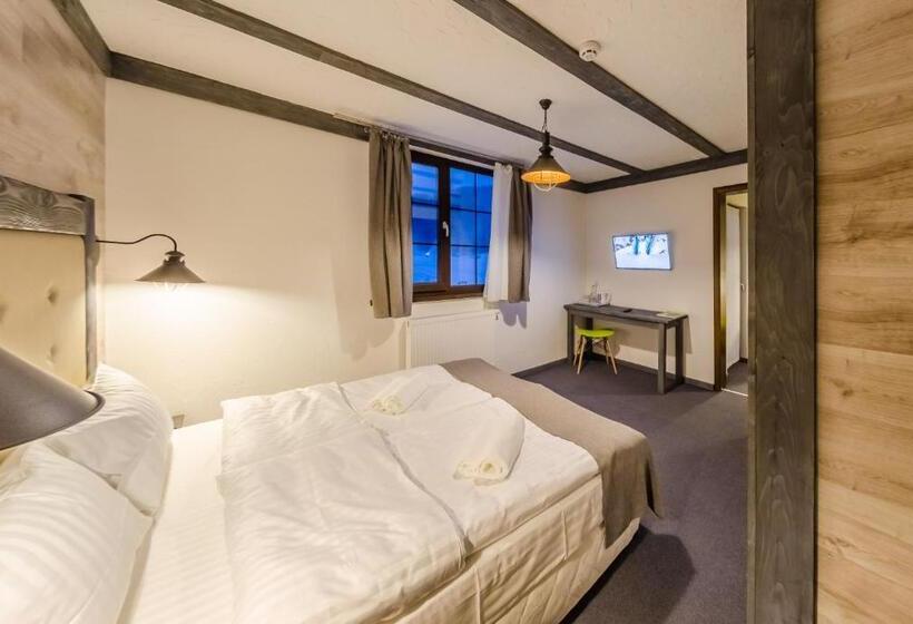 标准三人间, Chalet Crepdechine