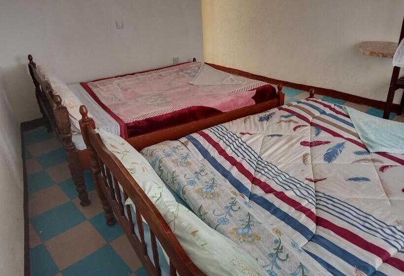 اتاق استاندارد چهار تخته, Triple Eden Resort   Naivasha