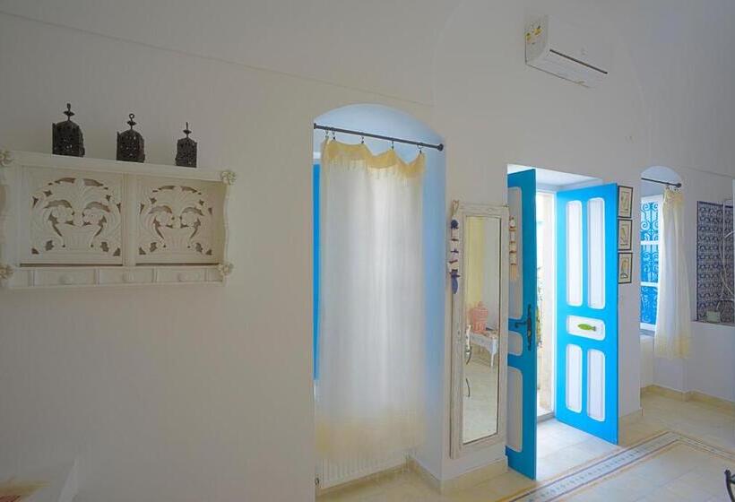 Люкс, Dar R'bat
