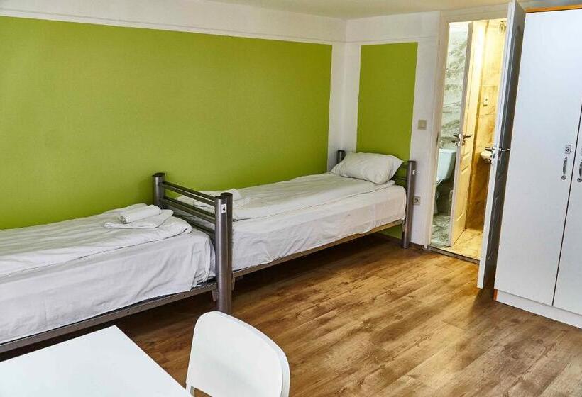 Номер Стандарт, Center Hostel And Guest House