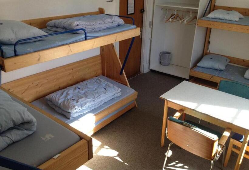 اتاق استاندارد سه تخته با سرویس بهداشتی مشترک, Danhostel Helsingør