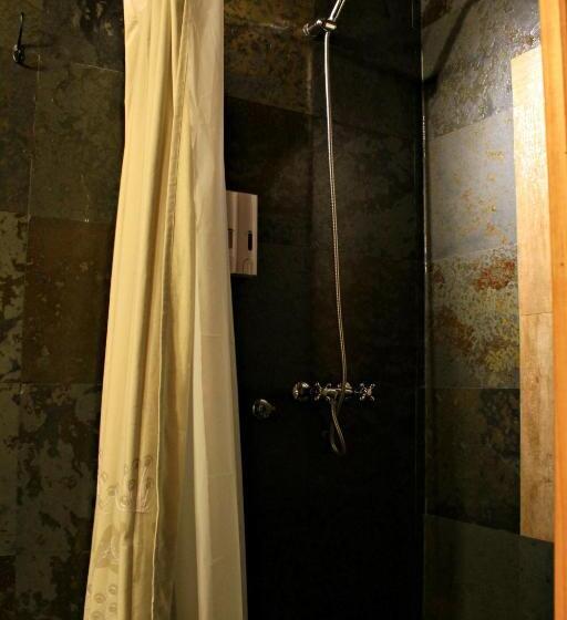 اتاق سوپریور چهار تخته, Salto Del Carileufu