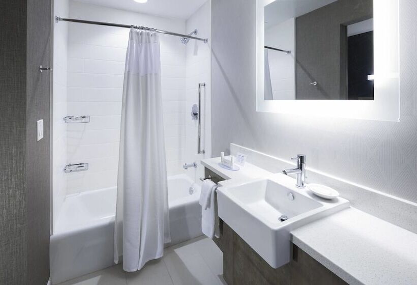 סוויטה, Springhill Suites By Marriott Clearwater Beach